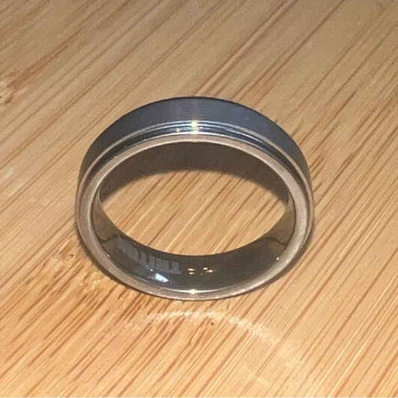 TRITON Men’s Size 9 Band-Perfect Condition 6mm Wide Ring - Picture 6 of 7